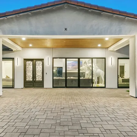 Chateau Giraffe, a unique luxurious estate near Palm Desert & La Quinta