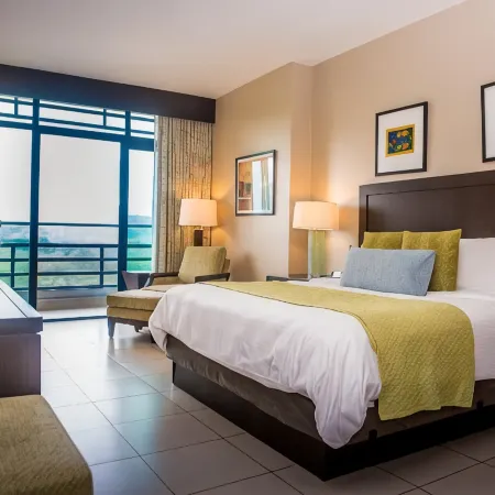 Summit Rainforest & Golf Resort