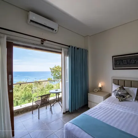 La Cecile Hotel & Cafe Komodo