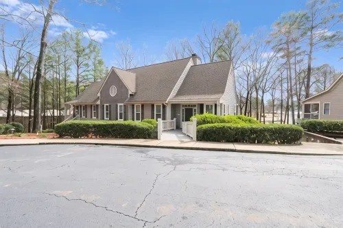 Lake Oconee - Waterfront 3 BR, 3 BA condo inside Reynolds, Greensboro, GA.