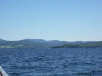 Large private luxury home with outdoor hot tub Hotels in Rangeley
