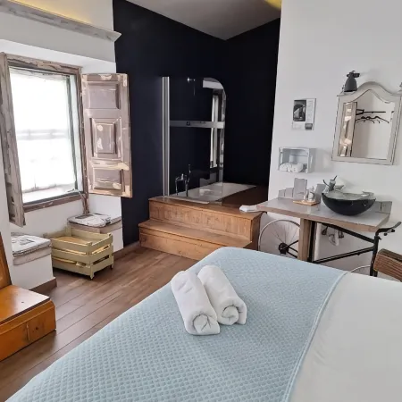 Lovin Book Guesthouse
