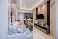 Amalea at Benson Pakuwon Mall - Homestays