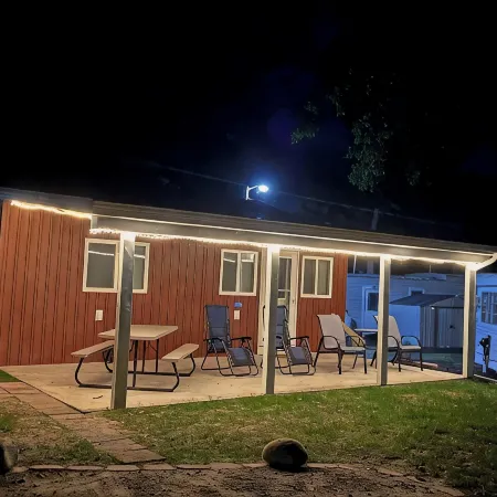 Cozy cottage in awesome Greenville with WiFi, AC