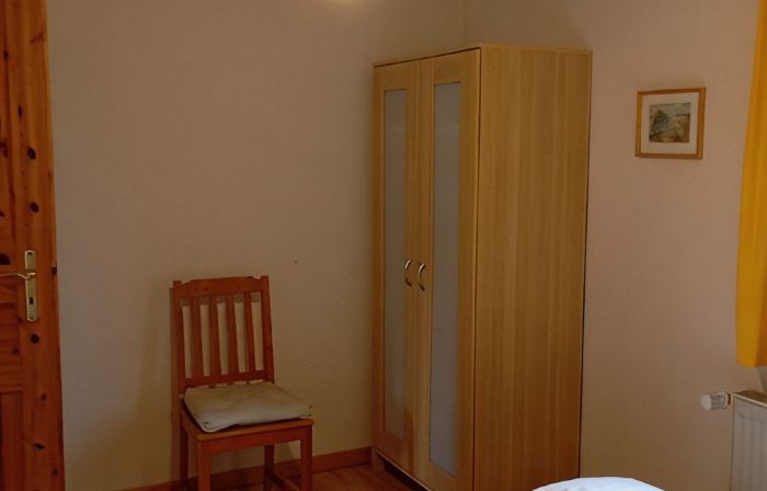 Vacation apartment near the national park and harbor with terrace and parking space
