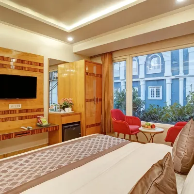 Hotel Lord Krishna Palace Отели рядом с достопримечательностью «Офис Indian Railways»