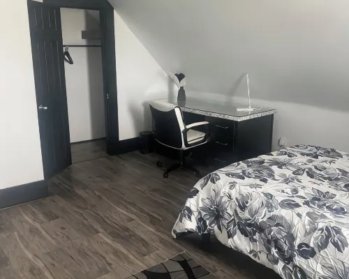 Charming 2-bedroom apartment with WiFi, AC in Wabash. Hotels in Wabash