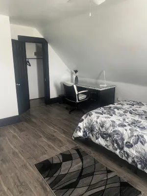 Charming 2-bedroom apartment with WiFi, AC in Wabash. - Wifi