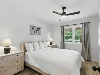 Baraboo Bungalow 배러부 호텔
