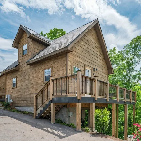 Your Lake Escape! Pet-Friendly Cabin with Game Loft & Nearby Lake Access