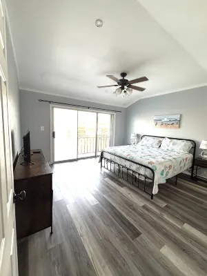 The Condo on North Padre Island, pet friendly and ready for you to enjoy! - balcony