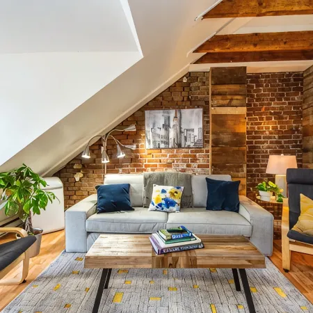 Wonderful Loft in Historic DT