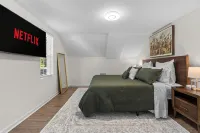 Newly Renovated 2 Bedroom in Heart of Tariffville - อพาร์ทเม้นท์