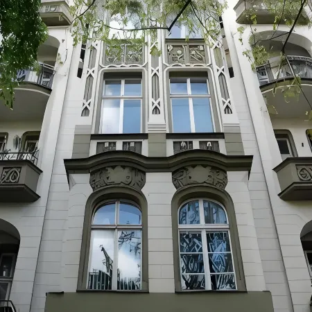 Hotel Spreewitz am Kurfürstendamm Отели рядом с достопримечательностью «Стадион «Моммзенштадион»»