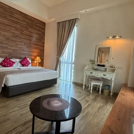 Swan Garden Hotel