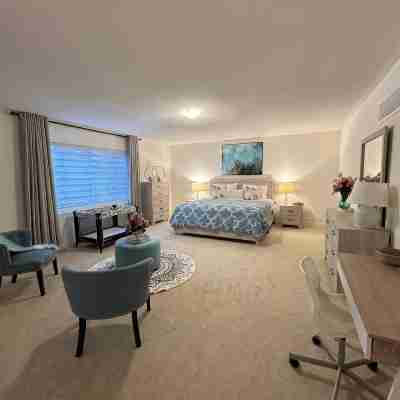 House in Wasaga Only 18 Min Away from Blue Mountain! 5 Min Away from the Beach! Rooms