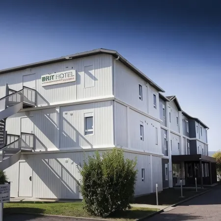 Brit Hotel Essentiel Arverne - Clermont-Ferrand Sud