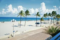 Diane Oceanfront Suites