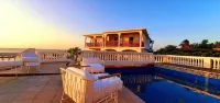 Al Camar Lodge - Pools