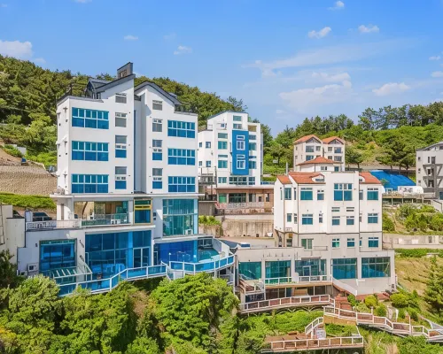 Samcheok Pureun Bada Pension Hotels near Samcheok Library