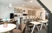elaya hotel augsburg, trademark collection by Wyndham - พร้อมอาหารเช้า