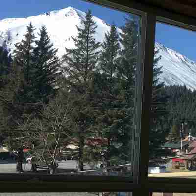 views! Location! Historic 2BR/1BA loft with Views-Downtown Telegraph House Others