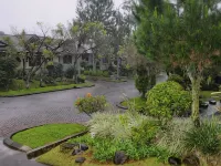 Villa Kota Bunga ADE Hotele w: Pacet