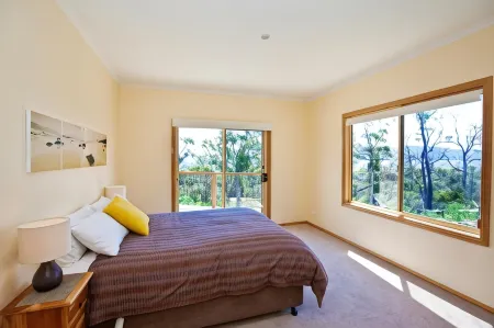 Bruny Island Escapes and Hotel Bruny