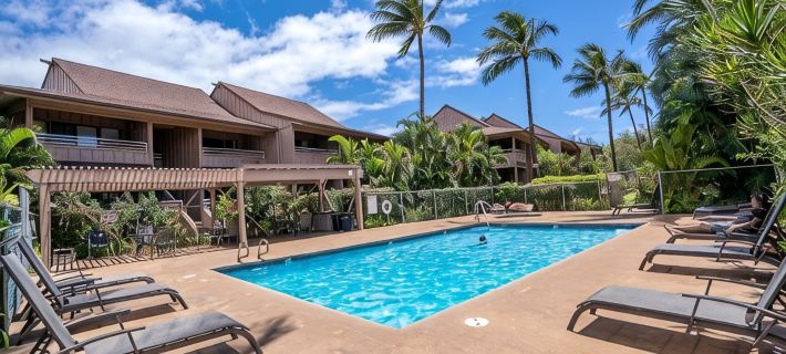 Modern & Tropical Oceanside Vistas Hotels in Kihei