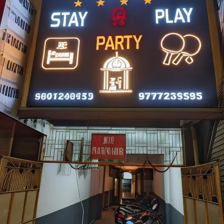 Hotel Hcb (Hemo Chandra Bhawan)