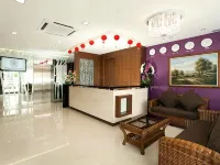 Grand Medallion Hotel - 3-Star