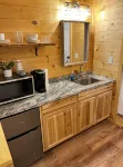 The Hot Tub Hideaway - 4 estrellas