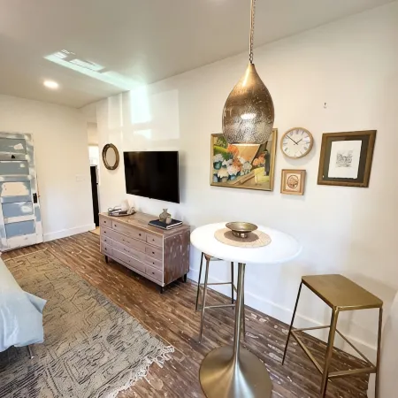 Citrus Studio 3 Relaxed Central Vibe Отели в г. Чико