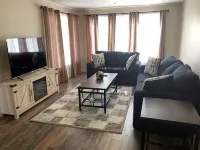 Lovely 3 bedroom house with Ping Pong Table and Patio - 2성급