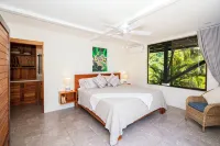 3 Bedroom Villa in Matapalo with Amazing Ocean View Jungle Views and Pool! - balcony