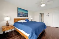 Family Beachfront Condo - Cocoa Beach Boardwalk - Pool - Balkoner