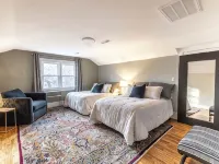 Charming Retro & Stylishly Updated Mid-Century Apartment Retreat Near Downtown Hotels in Stanly County