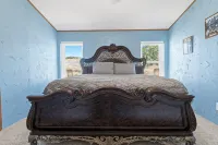 Mountain Farm Stay, Alpacas & Views, Royal Gorge 15min