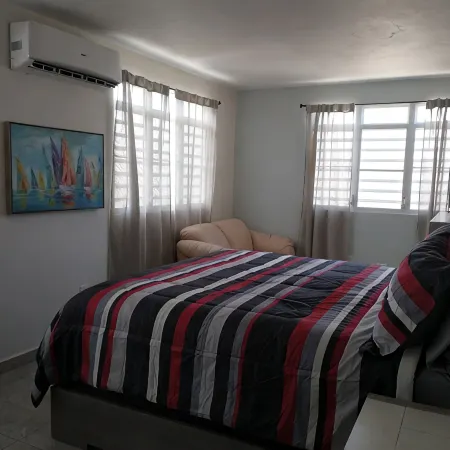 Hill House in a Great Location - Las Croabas.