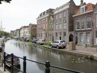 Canal house top floor in historic center Gouda Hotels in Gouda
