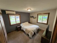 Luxurious remodel near historic downtown Hudson! - Wifi
