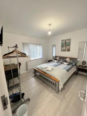 Beautiful home in Oxford - Bungalows