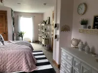 Cody's Downtown Den - DOWNTOWN - New listing & Pets Welcomed! - ブティック