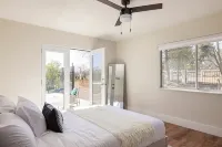 Heated Pool ~ Hot Tub ~ Scenic Views ~ Lux Stay - Boutique