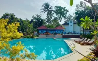 Chevilly Resort & Camp