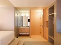 Rose - Hotel Invisible - Bintang 2