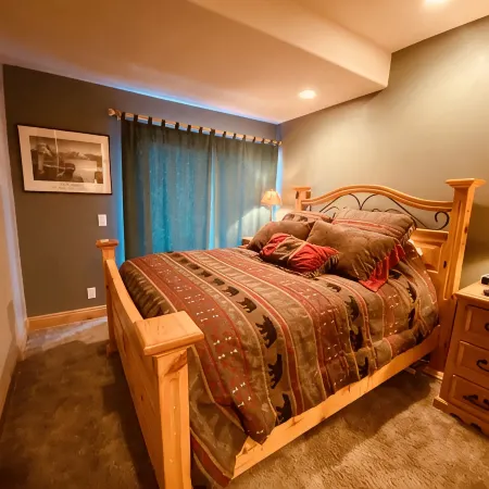 Premier 4 Bedroom, 4 Bath, by Village Gondola, Sleeps 10. 16% tax included.