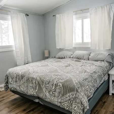 Northwoods Country Getaway! 40 acres to play and enjoy! No Cleaning Fee!!