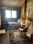 Comfy, charming cabin on the Salmon River a few miles from Gold Bug Hot Springs - 3-Star