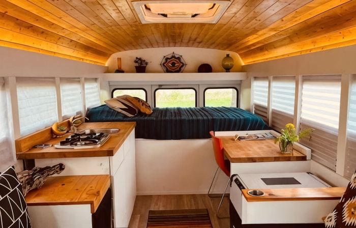 Stylish Skoolie Lake Cumberland